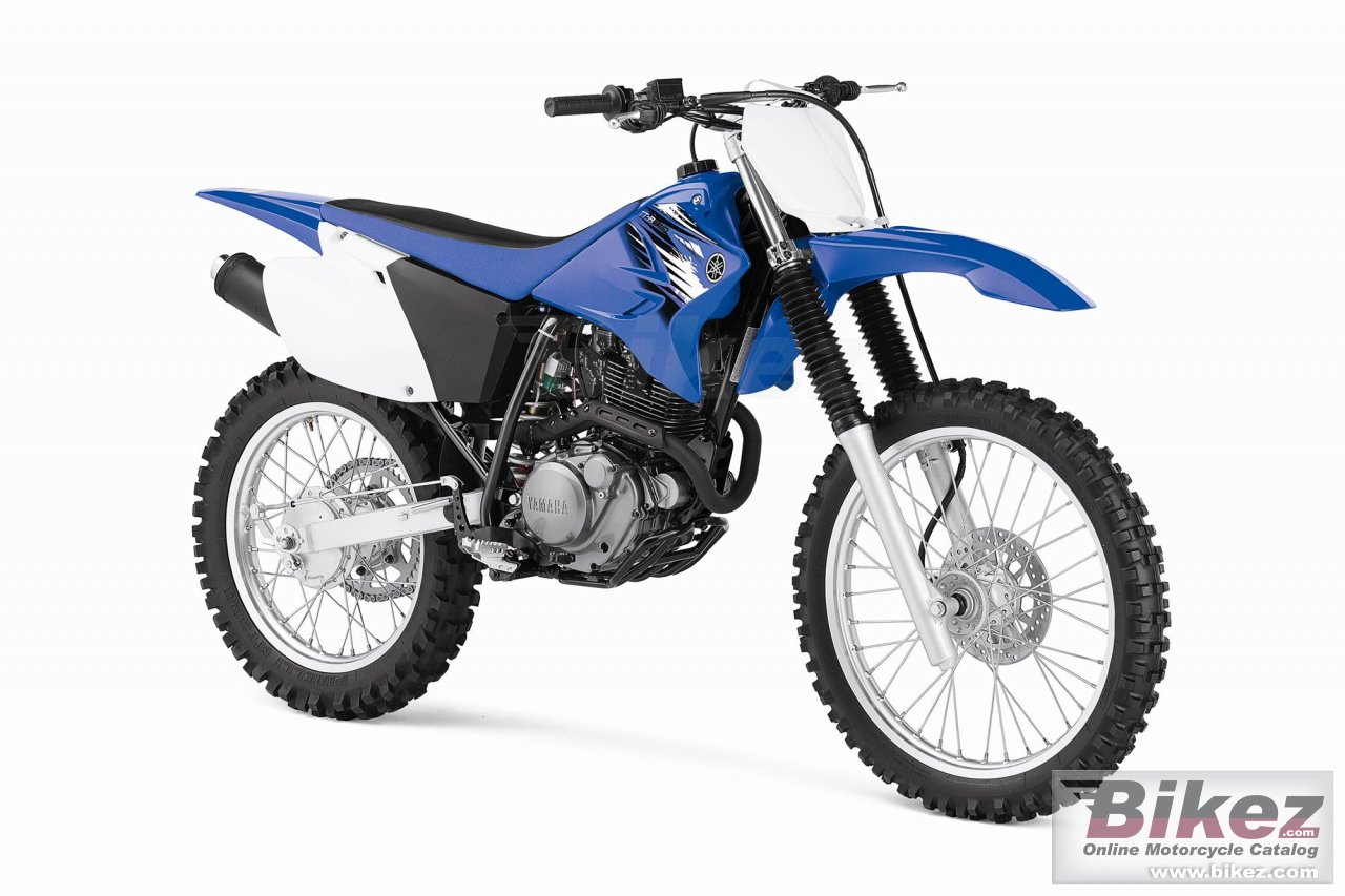 Big Yamaha tt-r230 picture and wallpaper from Bikez.com